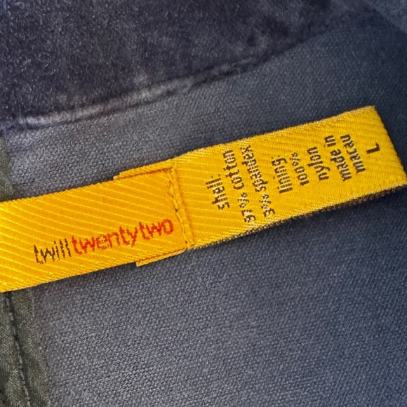 Twill Twenty Two Navy Velvet Blazer Size Large - Picture 7 of 10